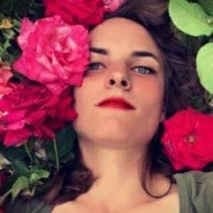 Meet your Posher, Cora